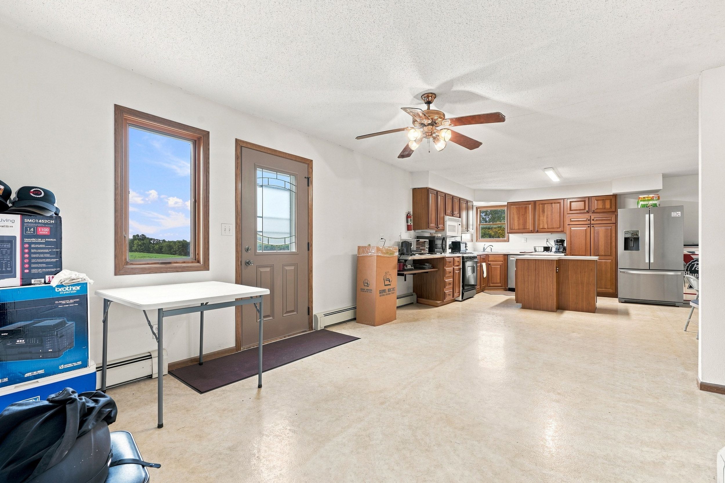 Listing Photo: 2960 160th St 0005-
